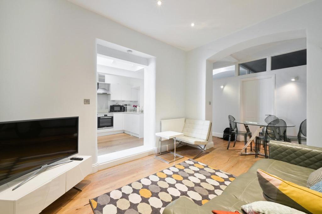Апартаменты Cozy Hideaway In South Ken! Лондон Экстерьер фото
